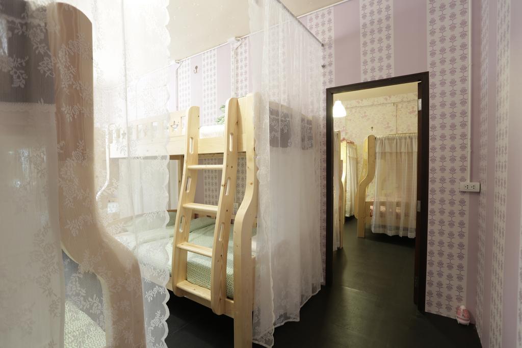 Tiger Lily Hostel Bangkok Værelse billede