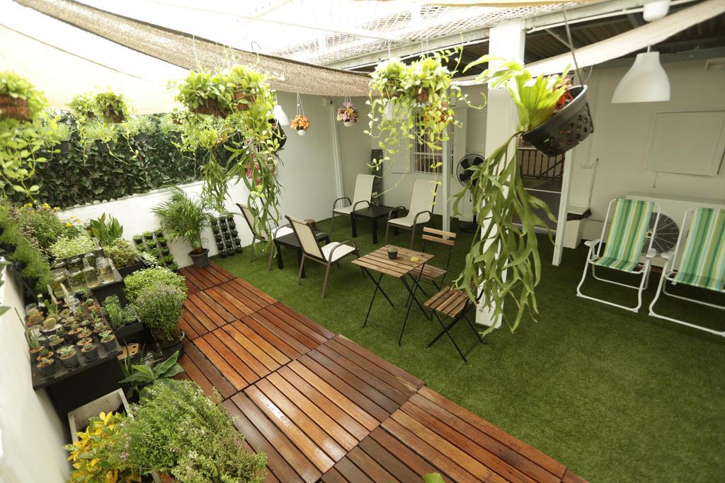Tiger Lily Hostel Bangkok Eksteriør billede