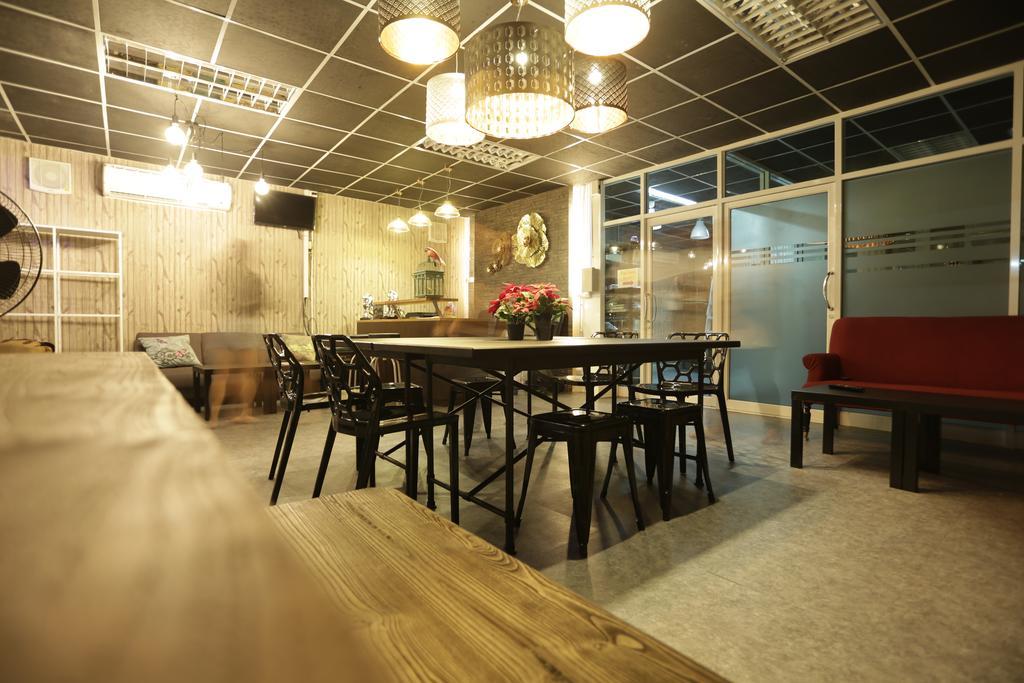 Tiger Lily Hostel Bangkok Eksteriør billede